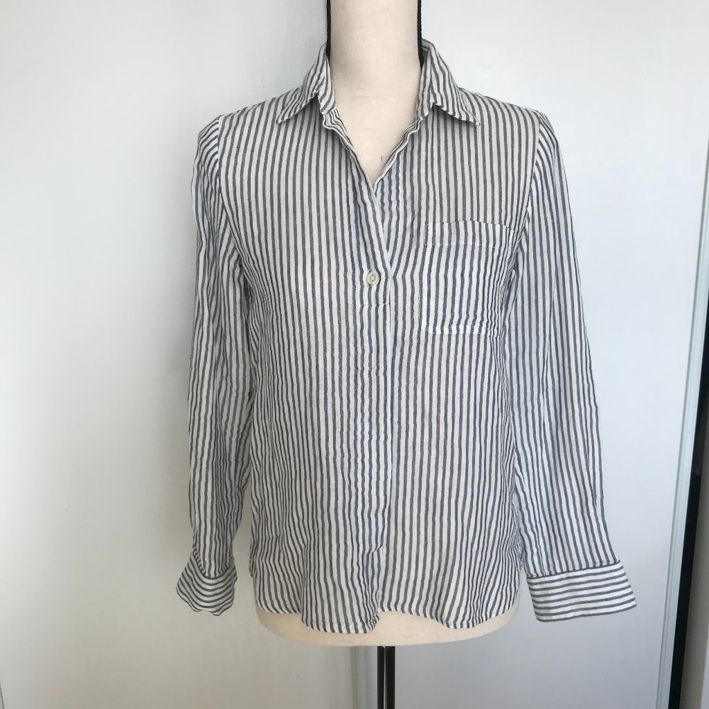 Club monaco xs striped blouse